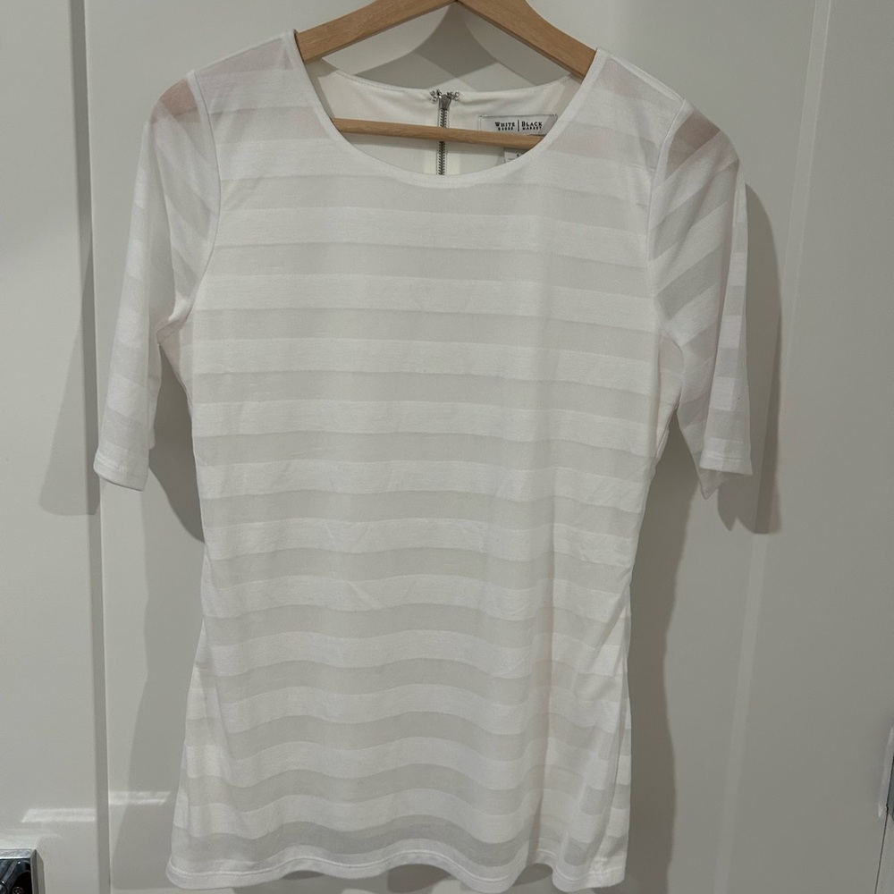 White House Black Market Cream Fitted Short Sleeve Tee